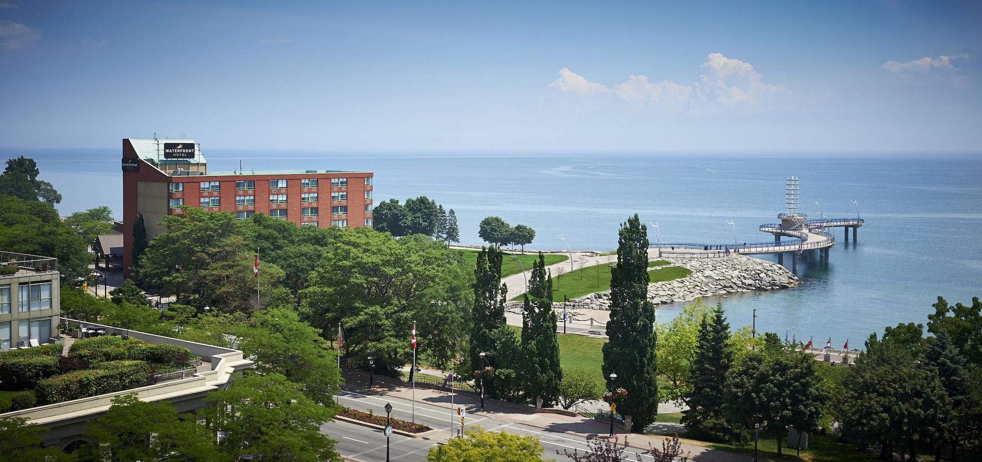 Waterfront Hotel Downtown Burlington Bagian luar foto